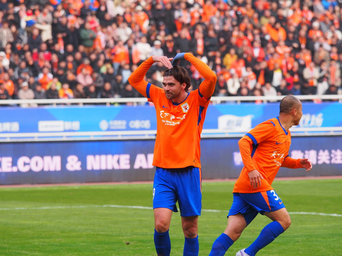 山东男篮主场迎战天津寻求复仇，唐钱婷两破亚