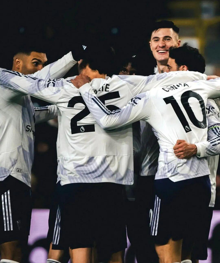 欧文力挺卡里克曼联执教 谢什科经纪人不满“超