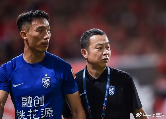 上港队三轮仅胜一场 奥斯卡退役巴尔加斯留队引